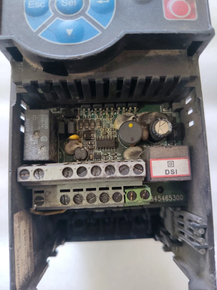 ALLEN BRADLEY 1HP 0.75KW 25A-D2P3N104 TESTED OK